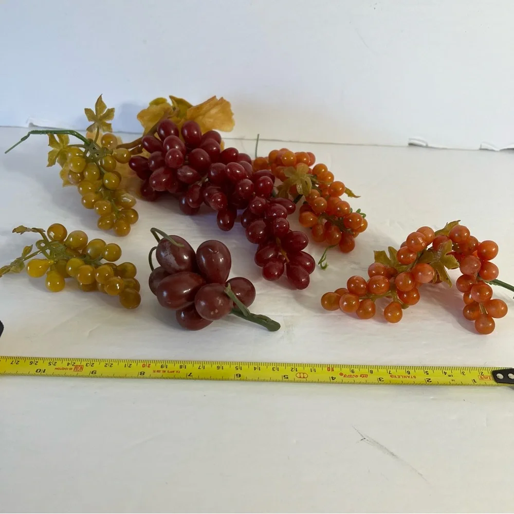 Vintage Plastic and Rubber Grape Bunches Fruit Bowls Decor Arts and Crafts
